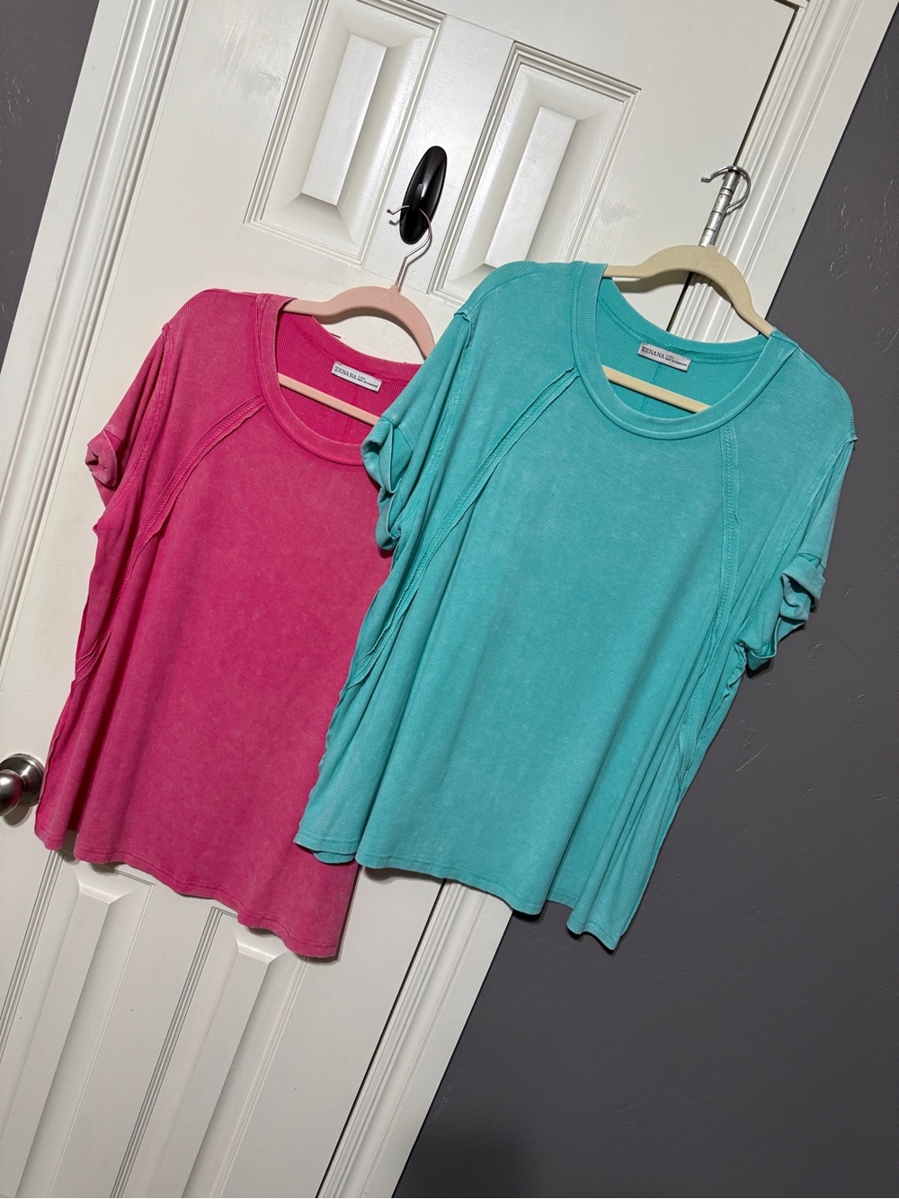 Zenana Outfitters Short Sleeve Tee in Pink and Teal